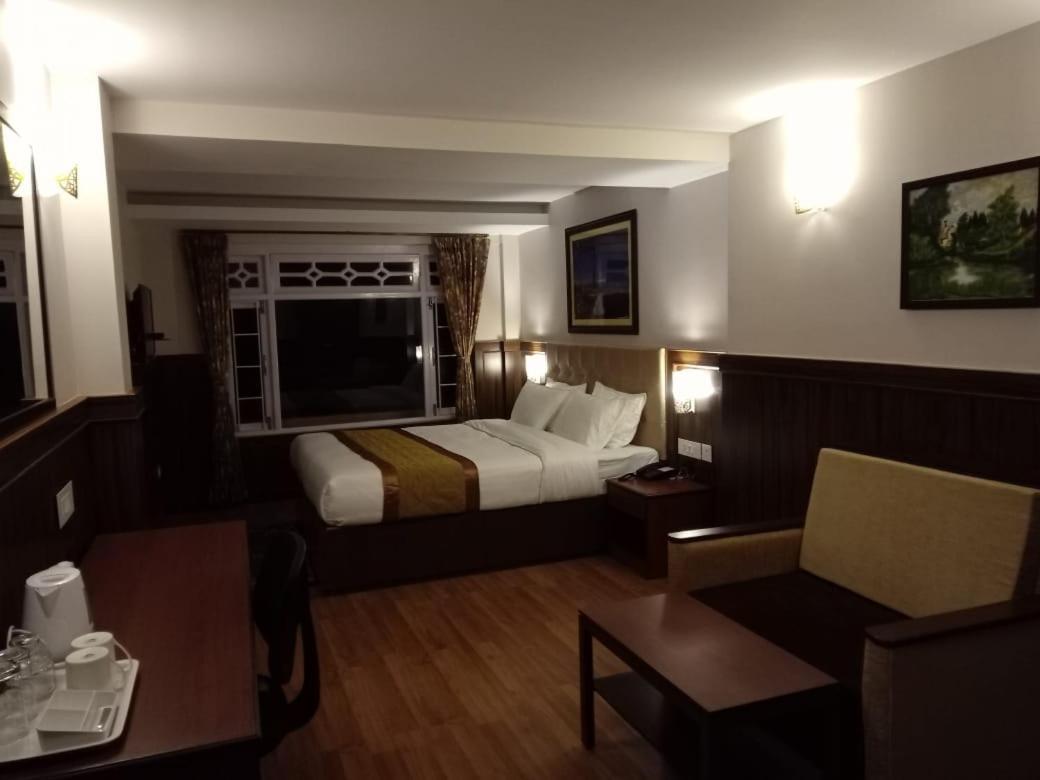 Oakdane Resort Дарджилинг Экстерьер фото