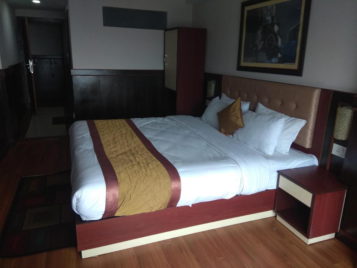 Oakdane Resort Дарджилинг Экстерьер фото