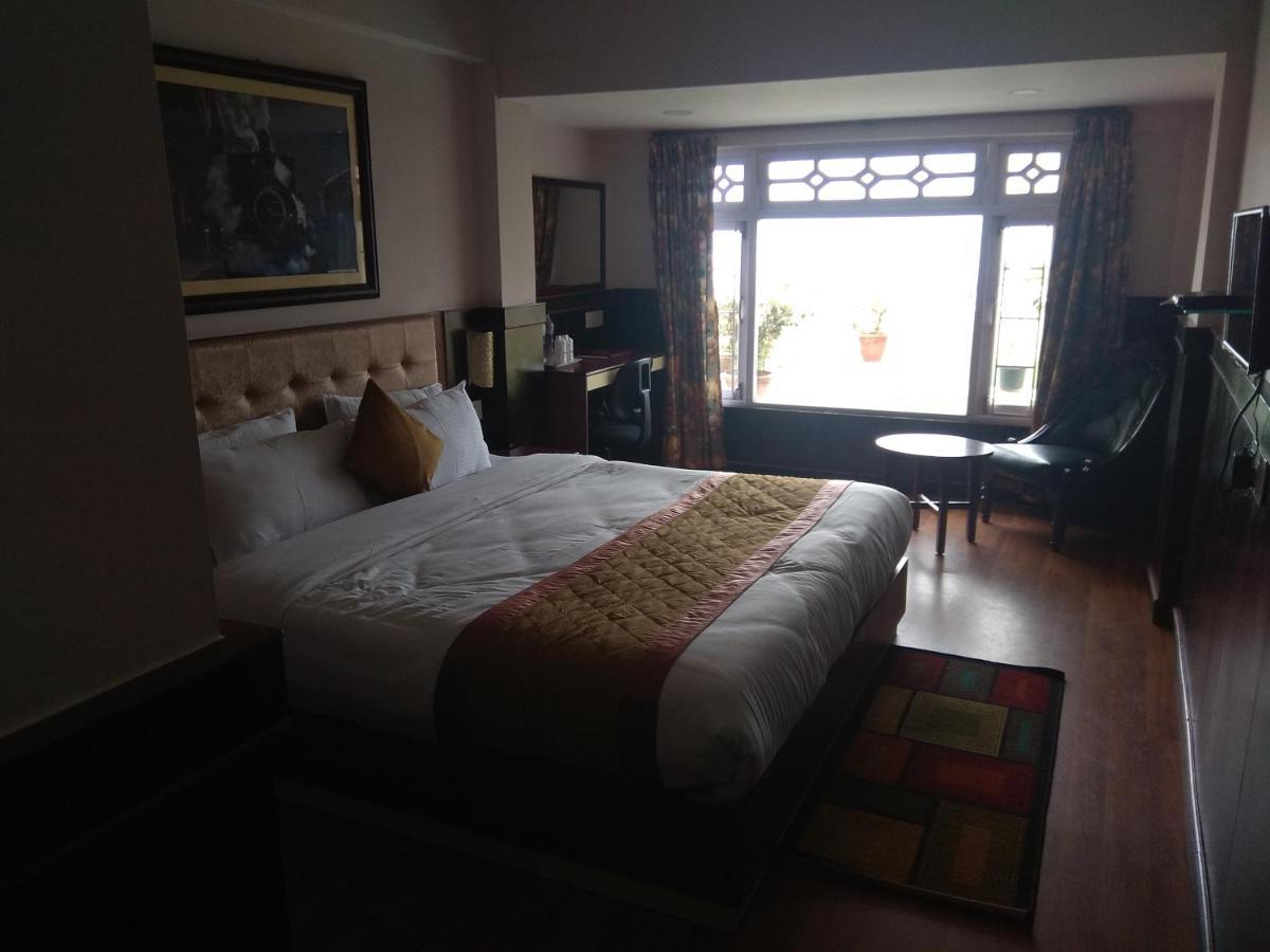 Oakdane Resort Дарджилинг Экстерьер фото