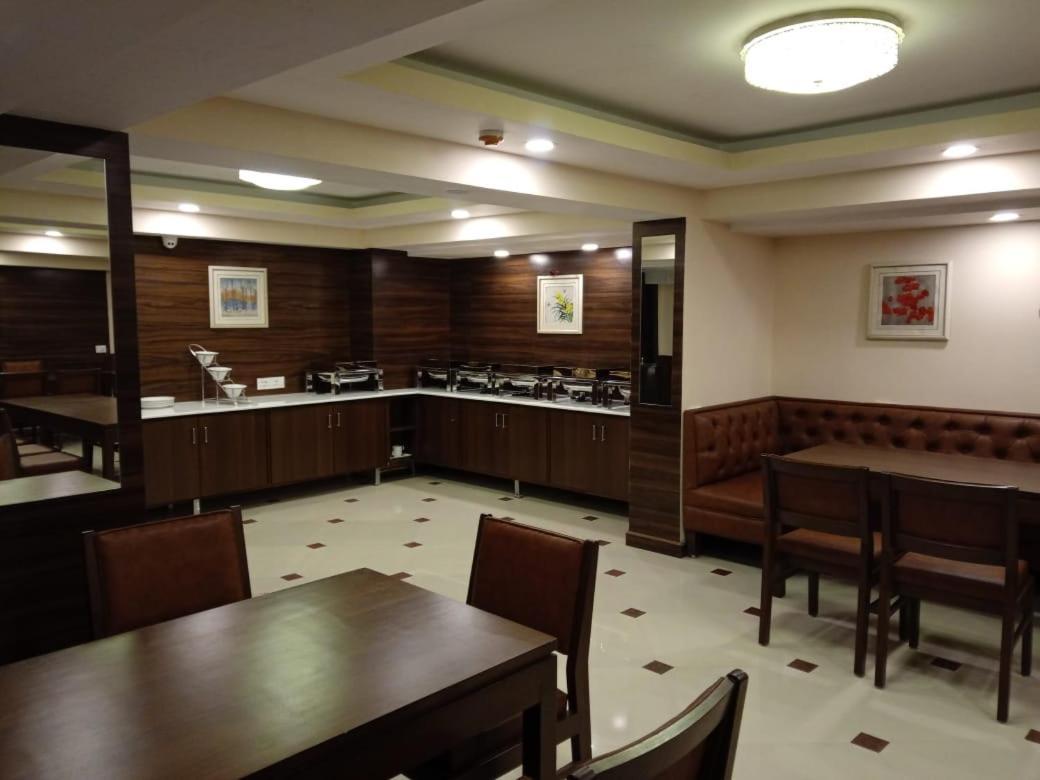 Oakdane Resort Дарджилинг Экстерьер фото