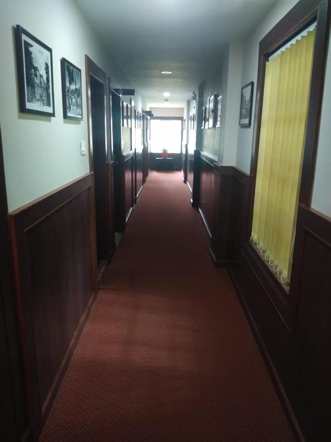 Oakdane Resort Дарджилинг Экстерьер фото