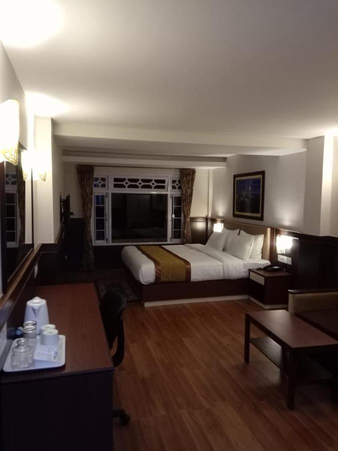 Oakdane Resort Дарджилинг Экстерьер фото