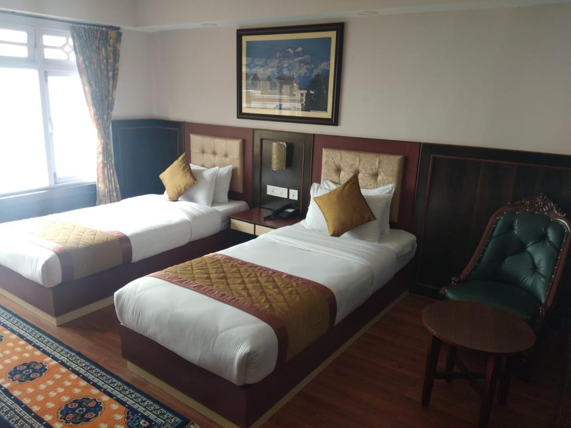Oakdane Resort Дарджилинг Экстерьер фото